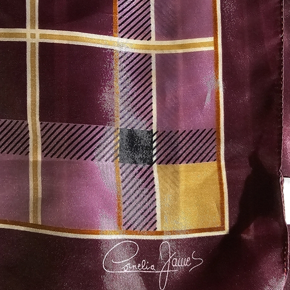 🍁Bundle of 2 for 15 $🍁CORNELIA JAMES Squared Scarf V-G - Picture 1 of 5